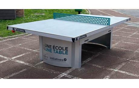 Opération &quot;une école, une table&quot; à Sartrouville